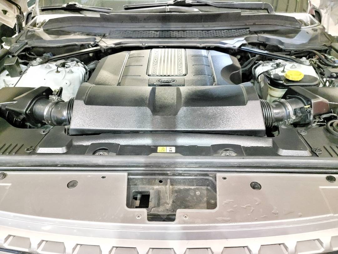 2015 LAND ROVER RANGE ROVER — 160008 Miles — Lot 1FA216276 — Main - Marhaba Auctions Used Cars - Image 11