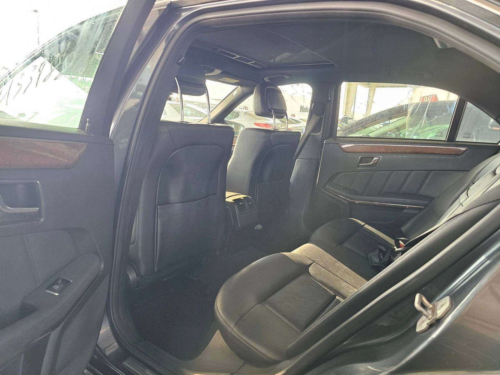 2013 MERCEDES BENZ E 350 — 173650 Miles — Lot 4DA680796 — Souq - Marhaba Auctions Used Cars - Image 6