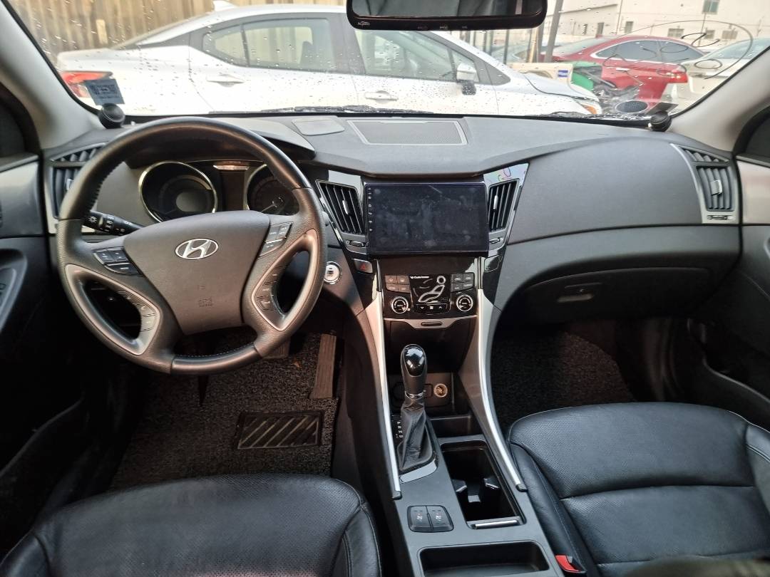 HYUNDAI SONATA 2012 - Marhaba Auction Used Cars - Image 7