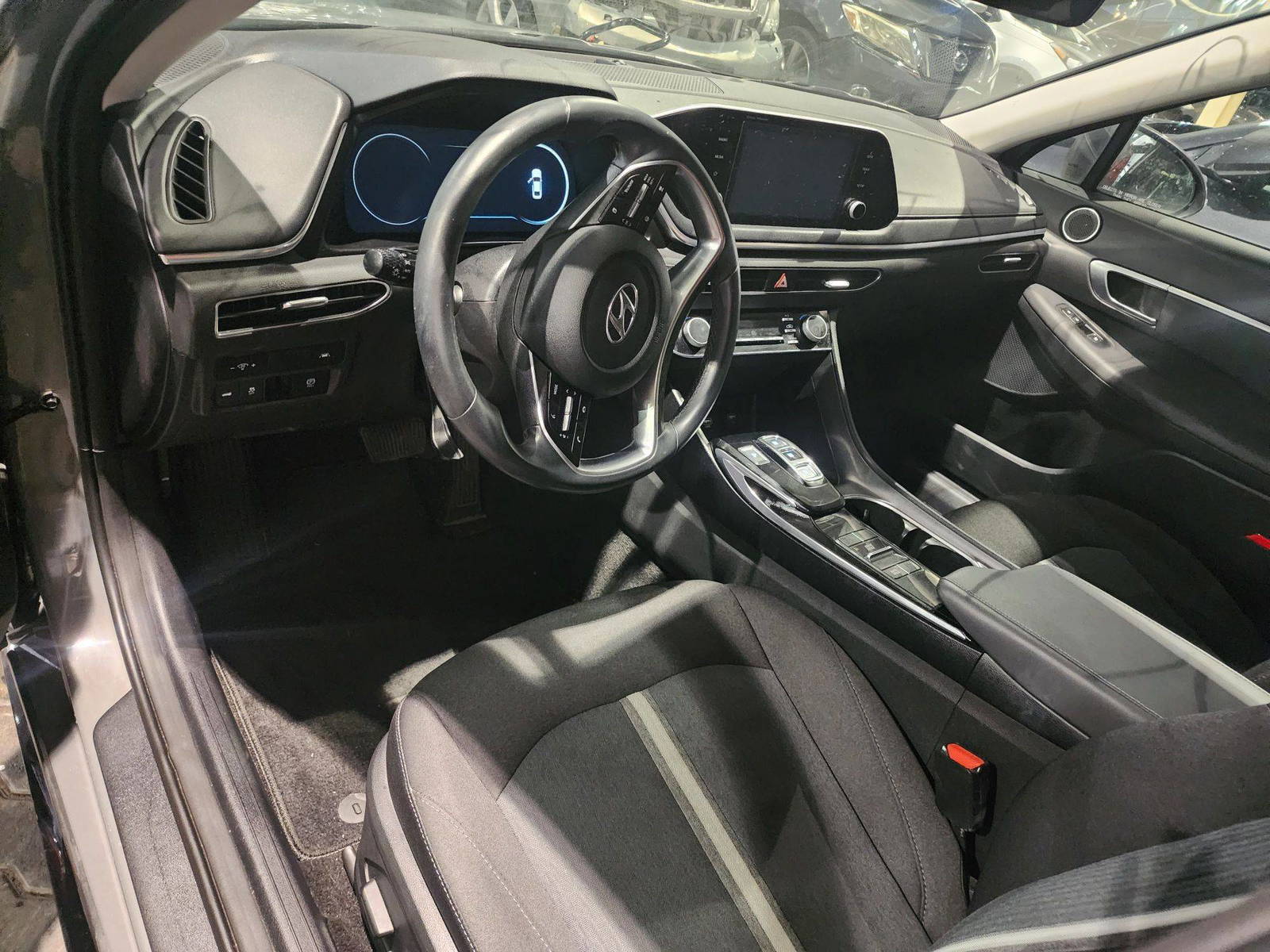 2020 HYUNDAI SONATA — 20025 Miles — Lot 68270443 - Marhaba Auctions Used Cars - Image 4