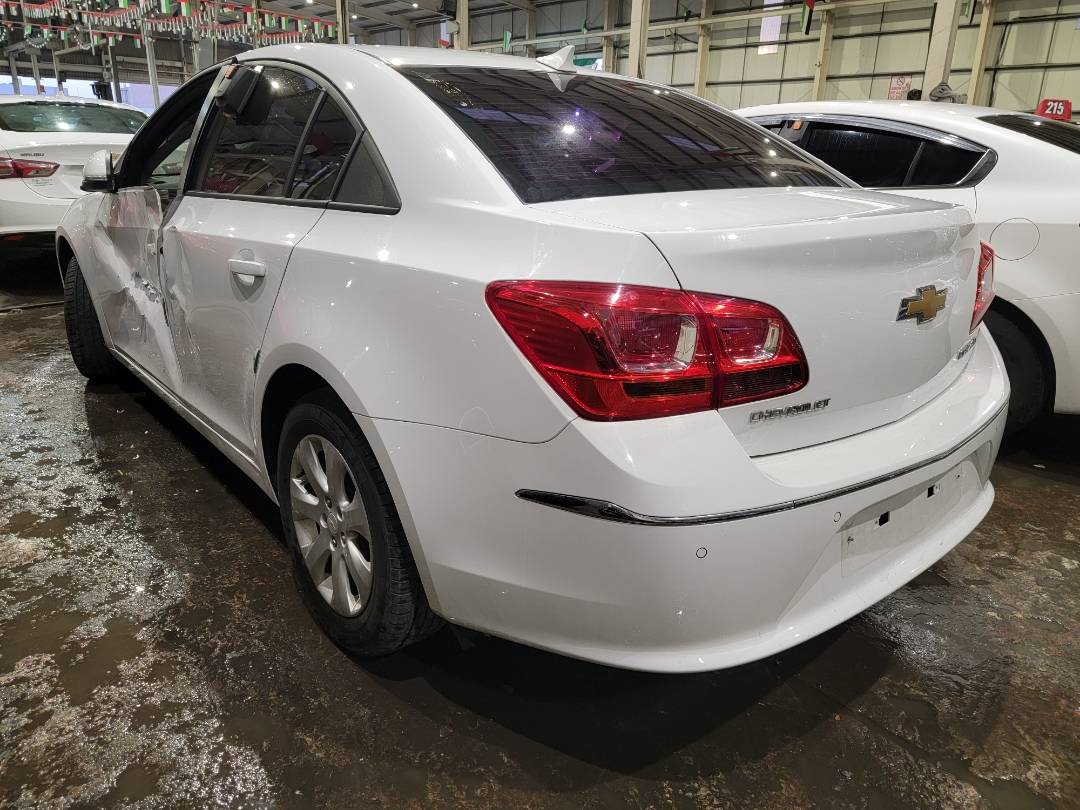 2016 CHEVROLET CRUIZE — 64040 KM — Lot 332917 — Souq - Marhaba Auctions Used Cars - Image 5