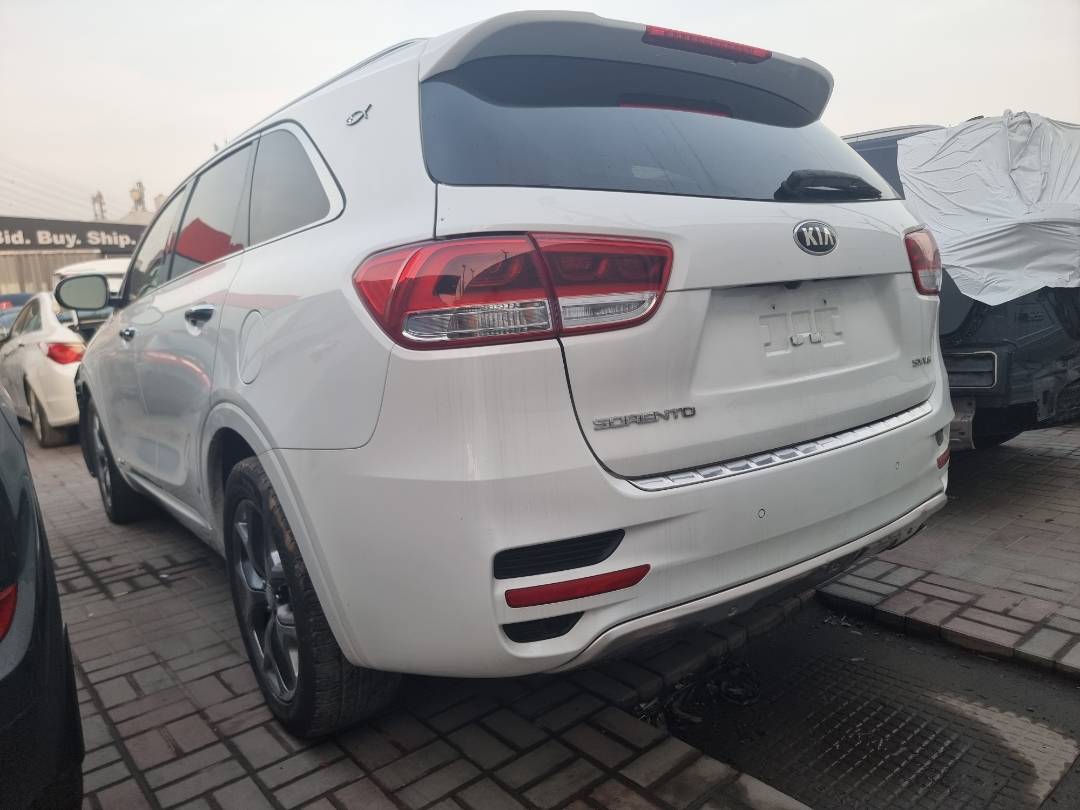 2017 KIA SORENTO — 144387 Miles — Lot 316410 — Ind. 12 - Marhaba Auctions Used Cars - Image 5