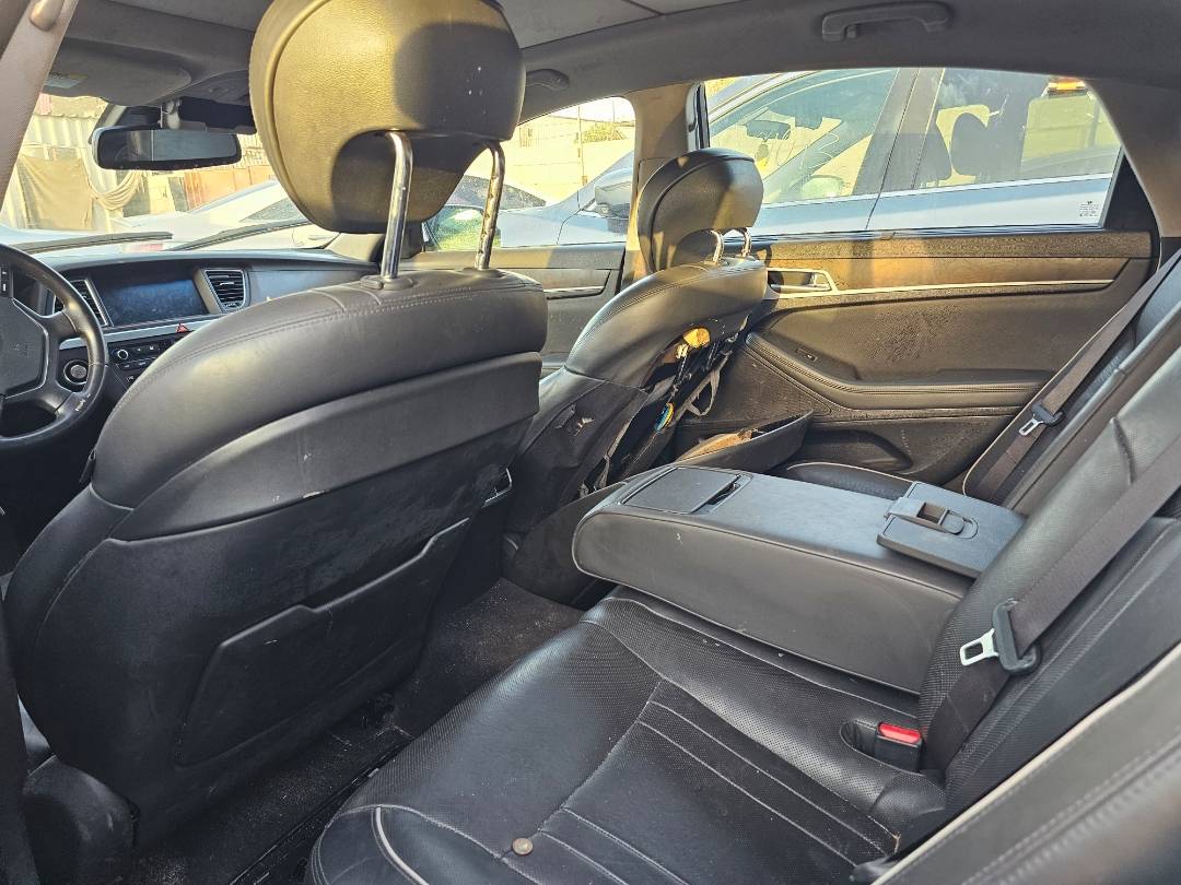 2015 HYUNDAI GENESIS — 190185 Miles — Lot 351783 — Main - Marhaba Auctions Used Cars - Image 8