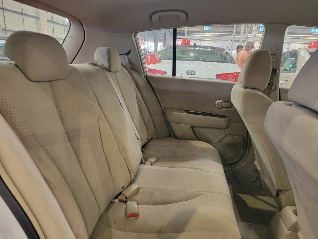 2010 NISSAN VERSA — 197401 Miles — Lot 38576675 - Marhaba Auctions Used Cars - Image 4