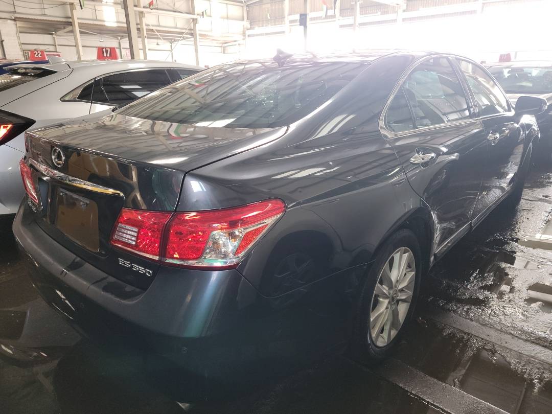 2011 LEXUS ES 350 — 182823 Miles — Lot 38424341 - Marhaba Auctions Used Cars - Image 3