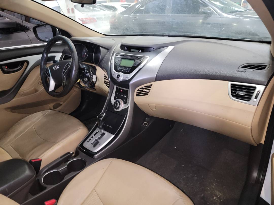 2012 HYUNDAI ELANTRA — 209478 Miles — Lot 57596063 - Marhaba Auctions Used Cars - Image 5