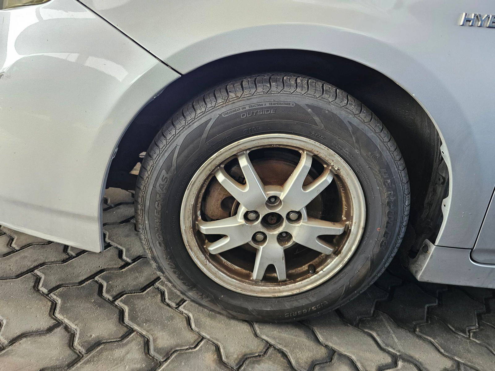 TOYOTA PRIUS 2011 - Marhaba Auction Used Cars - Image 11