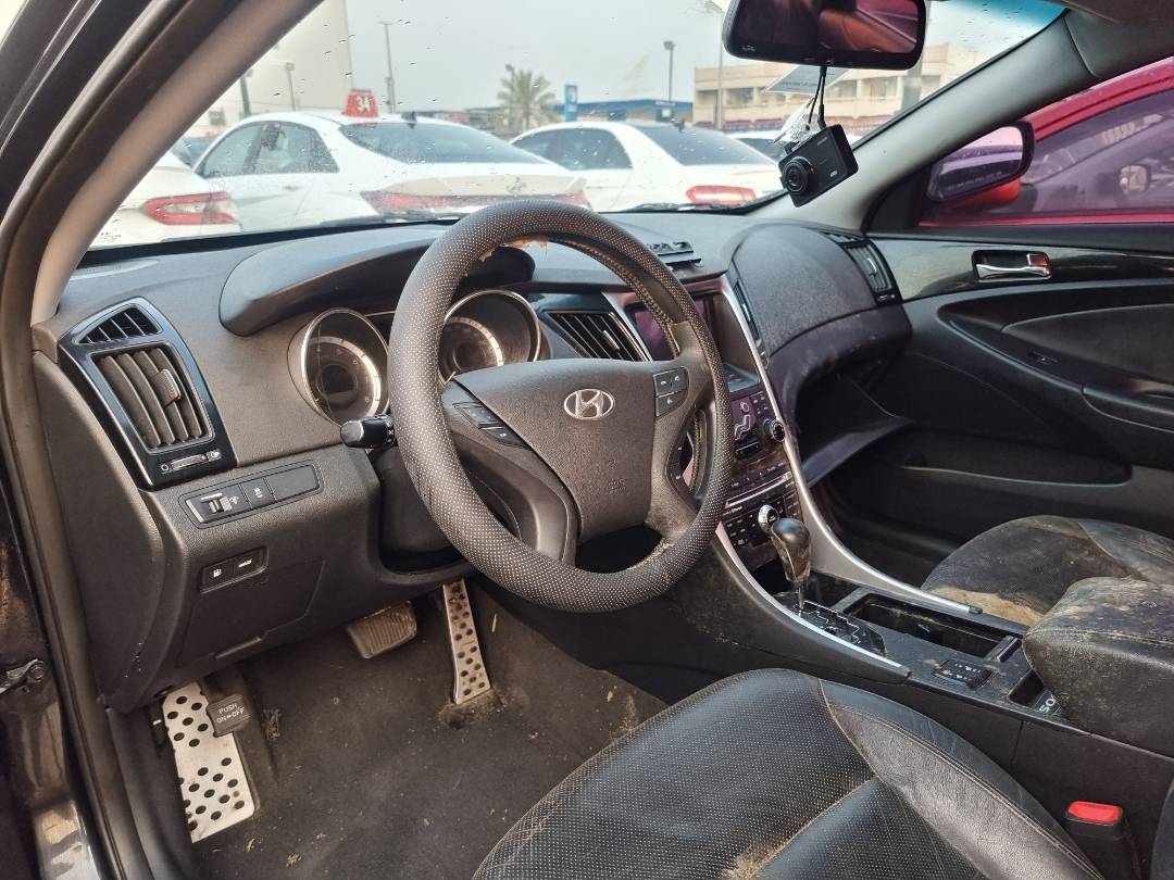 2010 HYUNDAI SONATA — 171204 KM — Lot 102198 — Ind. 12 - Marhaba Auctions Used Cars - Image 6