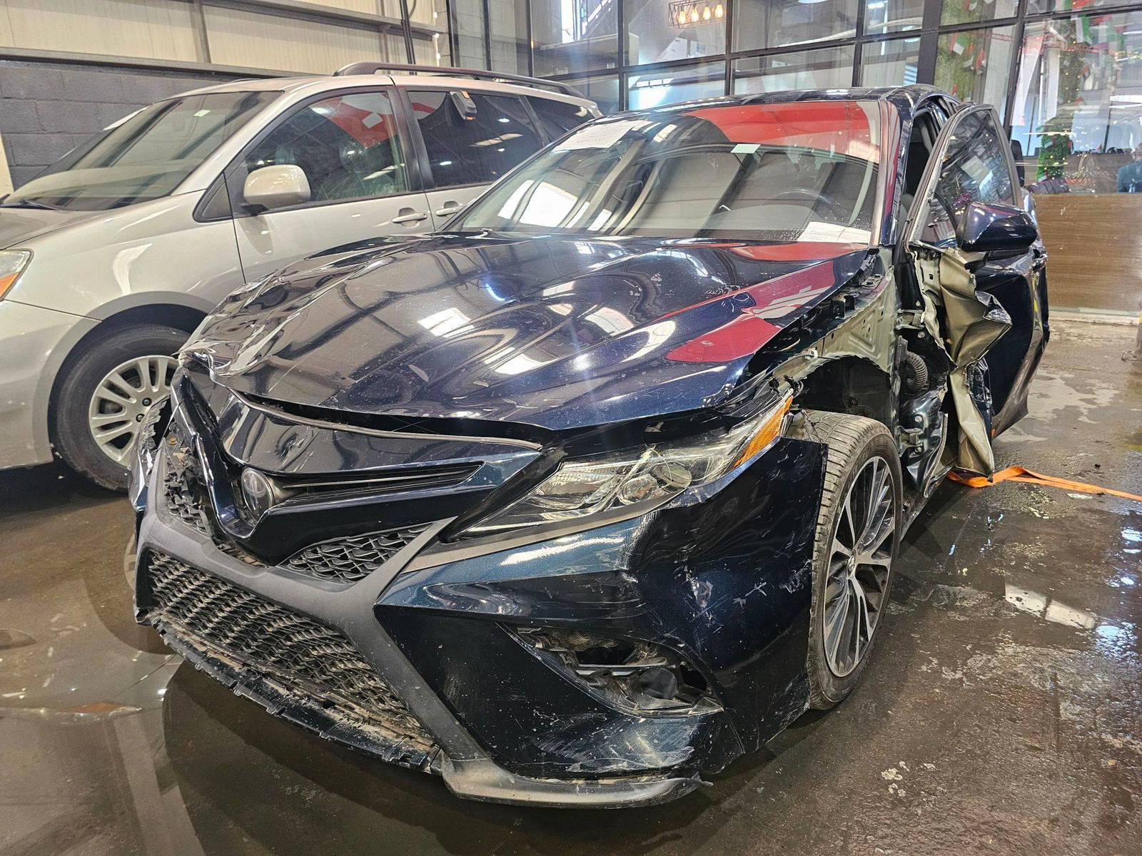TOYOTA CAMRY 2019 - Marhaba Auction Used Cars - Image 3