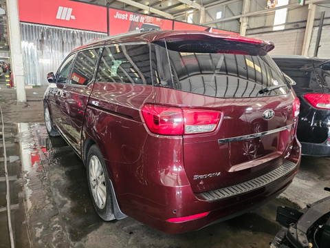 2015 KIA SEDONA at Marhaba Auctions