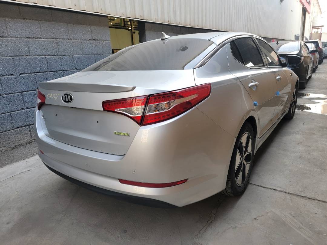 2013 KIA K5 — 208271 KM — Lot 021143 — Main - Marhaba Auctions Used Cars - Image 4