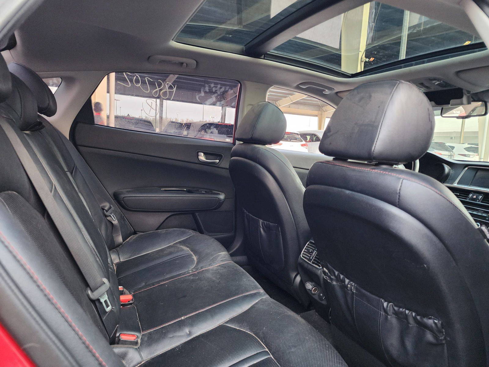 2018 KIA OPTIMA — 93113 Miles — Lot 88202 — Souq - Marhaba Auctions Used Cars - Image 4