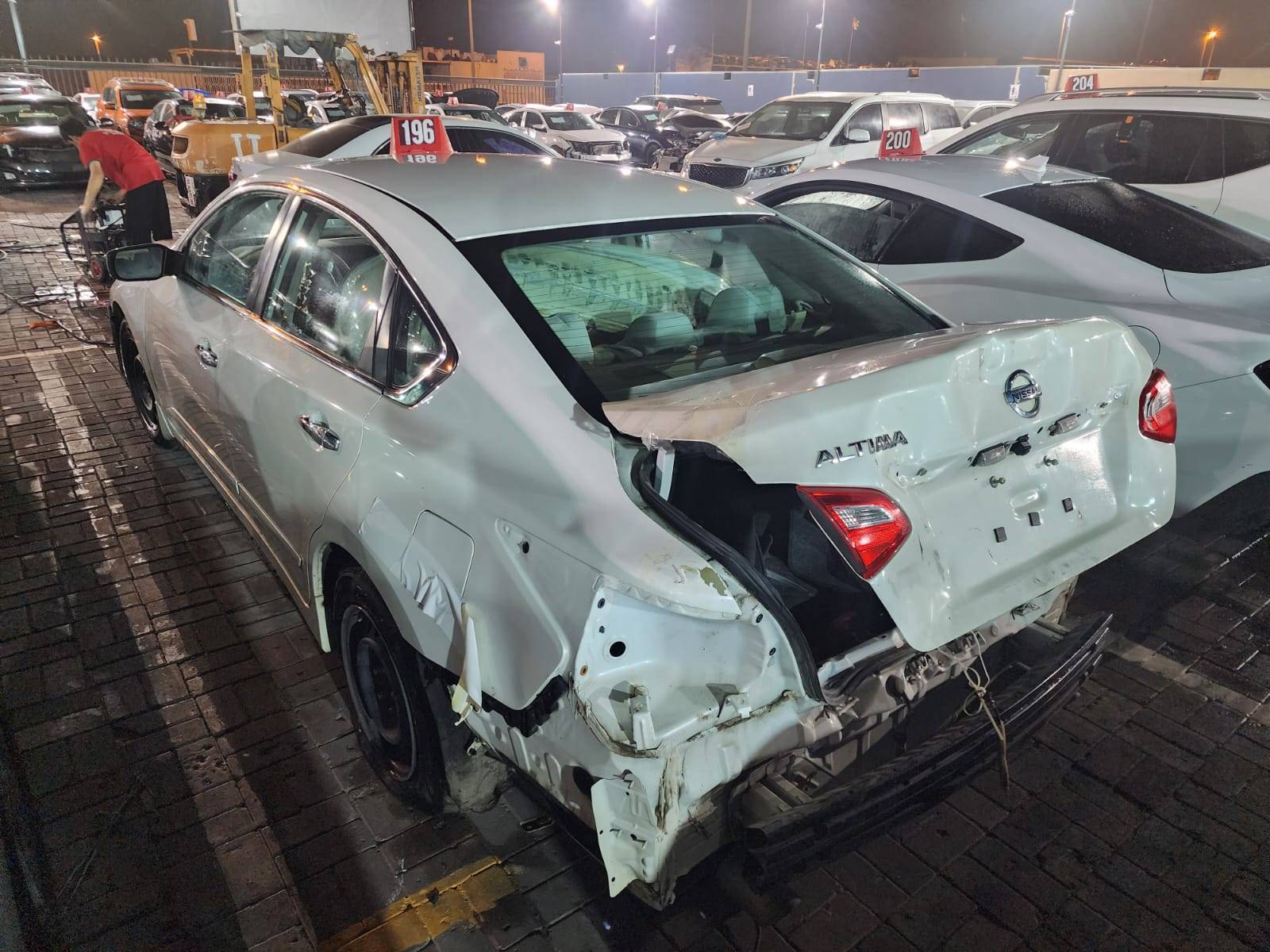 2017 NISSAN ALTIMA — 163348 Miles — Lot 98376605 — Al Sajaa - Marhaba Auctions Used Cars - Image 4