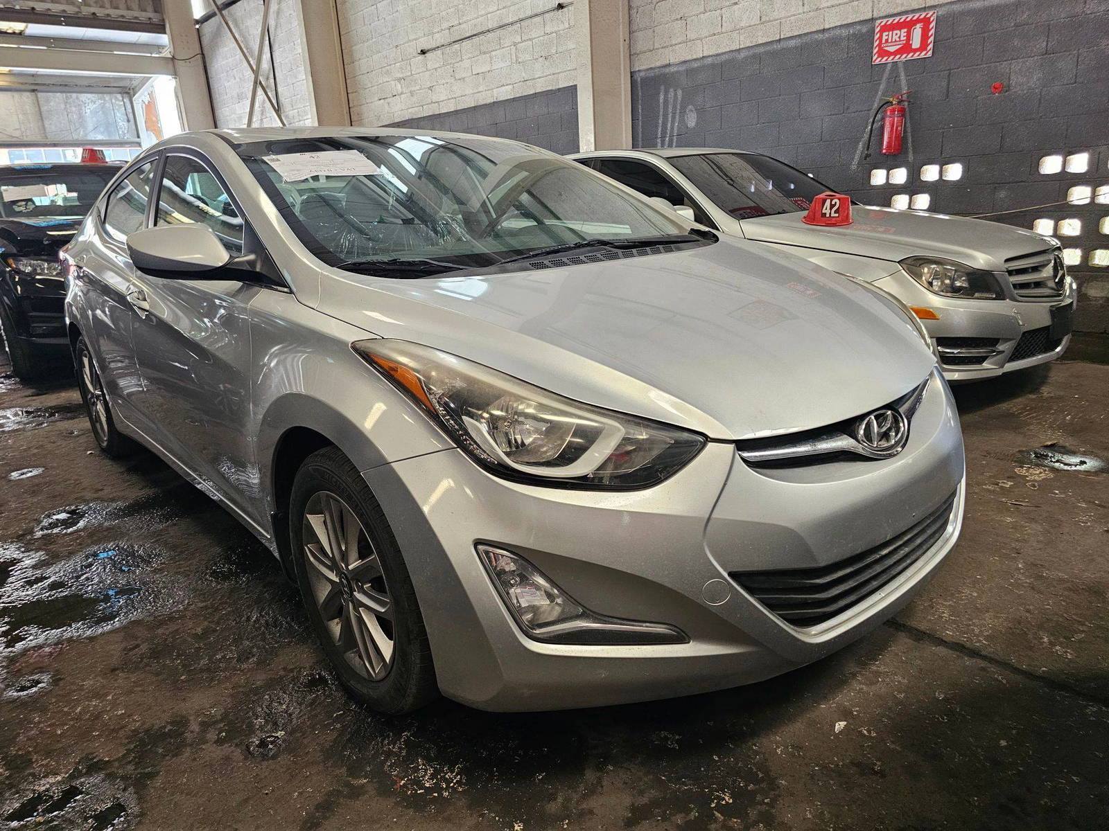 2015 HYUNDAI ELANTRA — 125769 Miles — Lot H592797 — Main - Marhaba Auctions Used Cars - Image 4