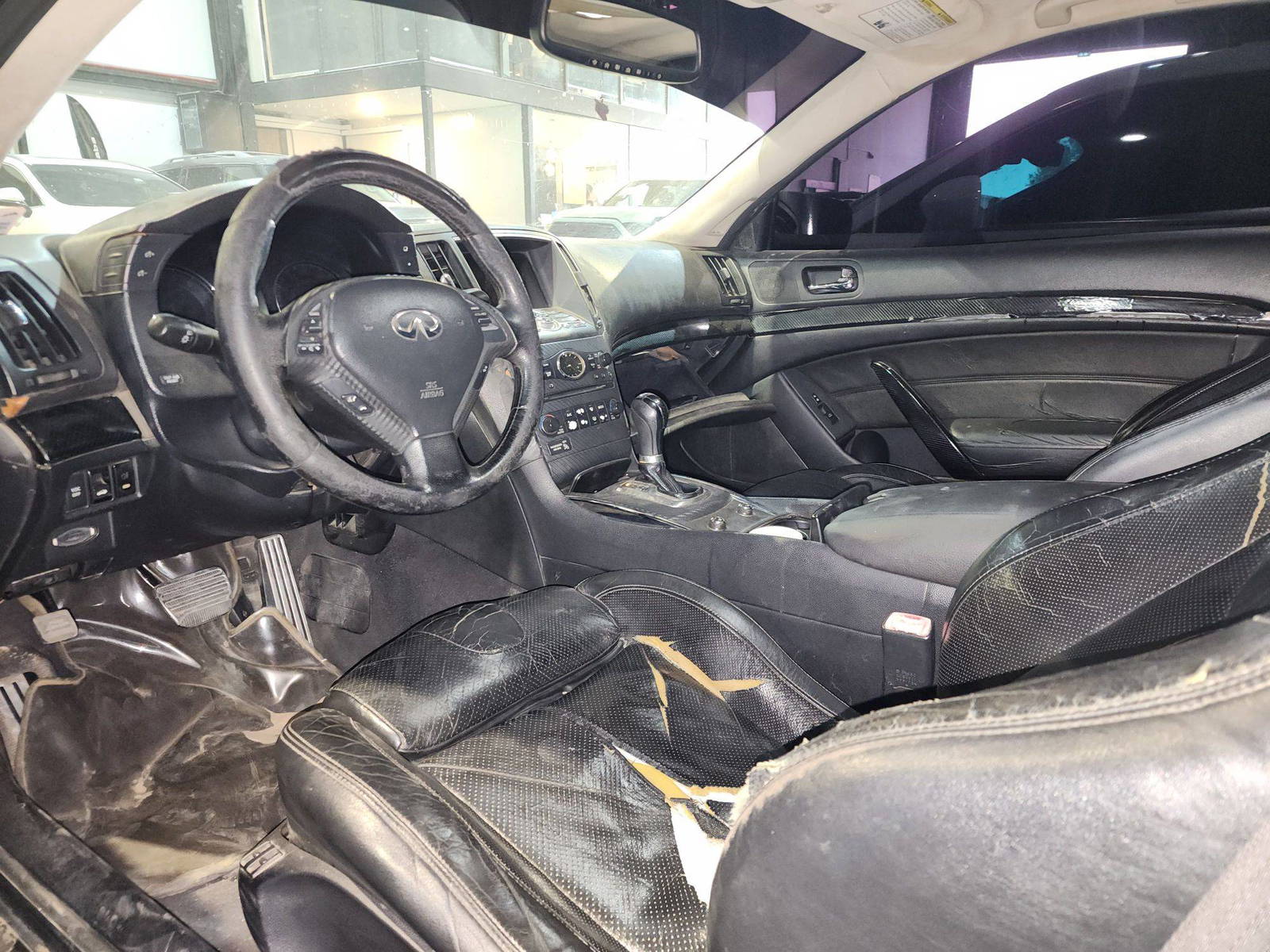 2010 INFINITI G37 — 195083 KM — Lot 153337 — Al Quoz - Marhaba Auctions Used Cars - Image 7