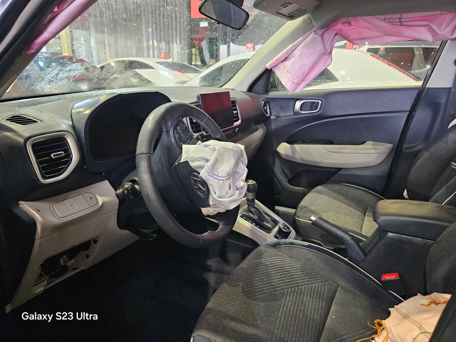 HYUNDAI VENUE SEL 2025 - Marhaba Auction Used Cars - Image 8