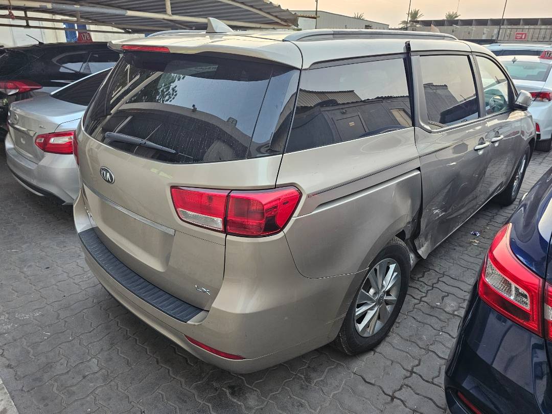 2015 KIA SEDONA — 155832 Miles — Lot 42231151 — Main - Marhaba Auctions Used Cars - Image 3
