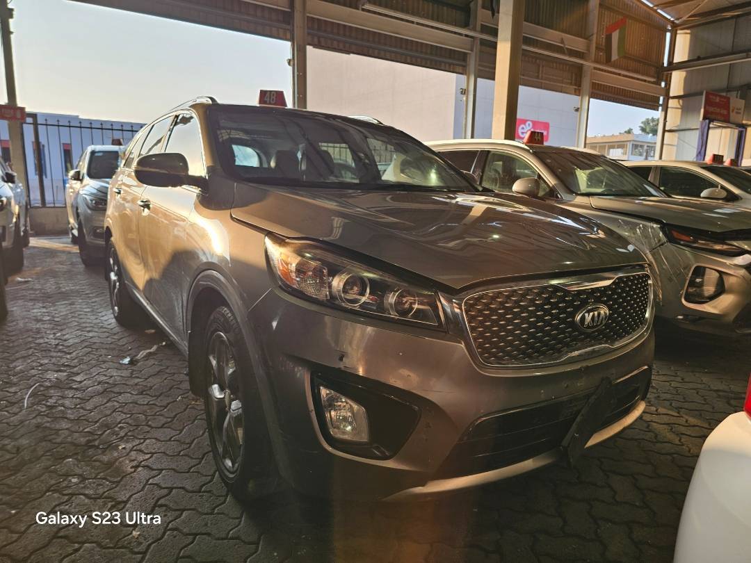 2016 KIA SORENTO — 178823 Miles — Lot GG121758 — Souq - Marhaba Auctions Used Cars - Image 4