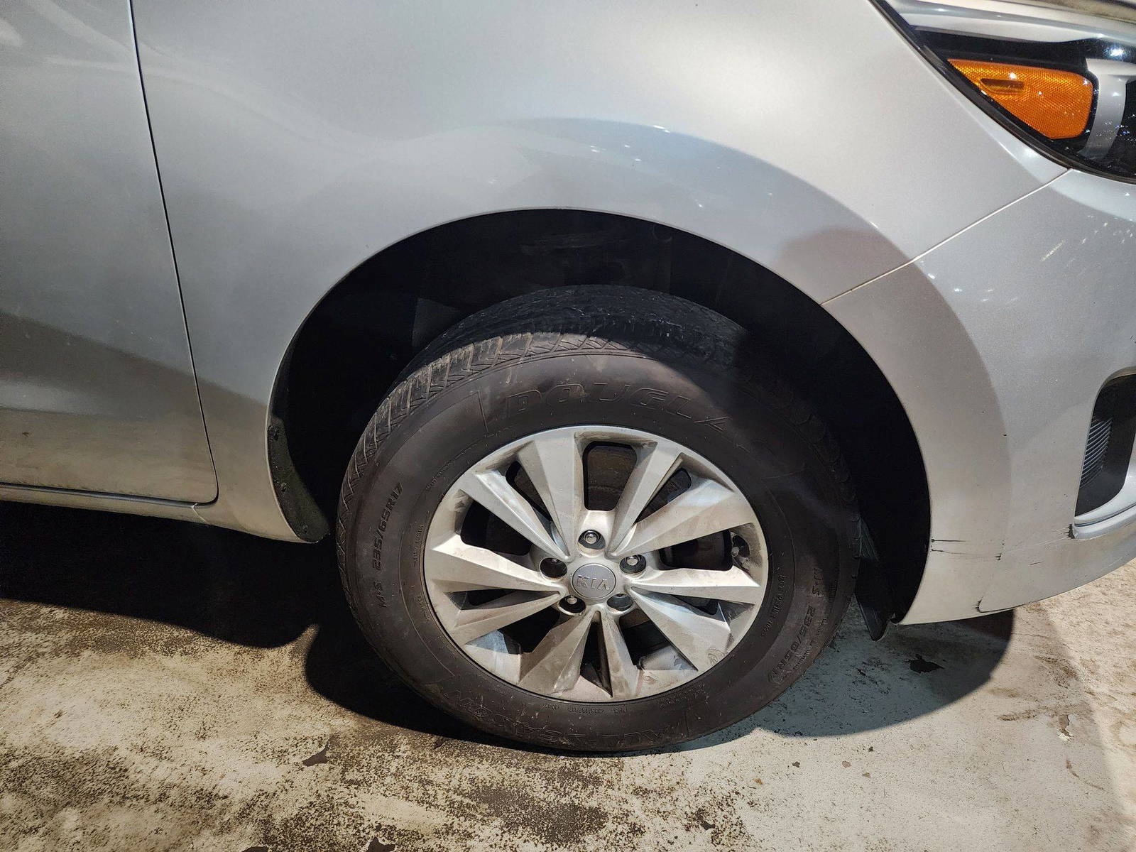 2016 KIA SEDONA — 183765 Miles — Lot 6150648 — Souq - Marhaba Auctions Used Cars - Image 8