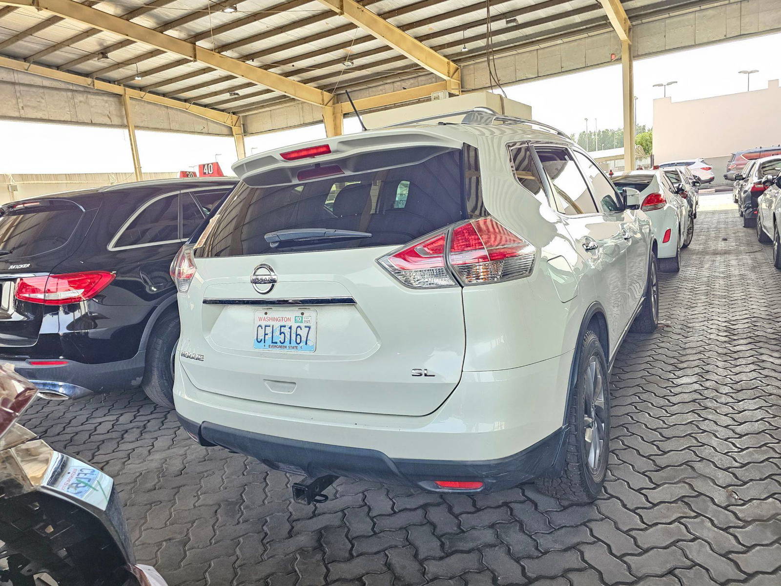 2015 NISSAN ROGUE — 123945 Miles — Lot 893983 — Souq - Marhaba Auctions Used Cars - Image 3