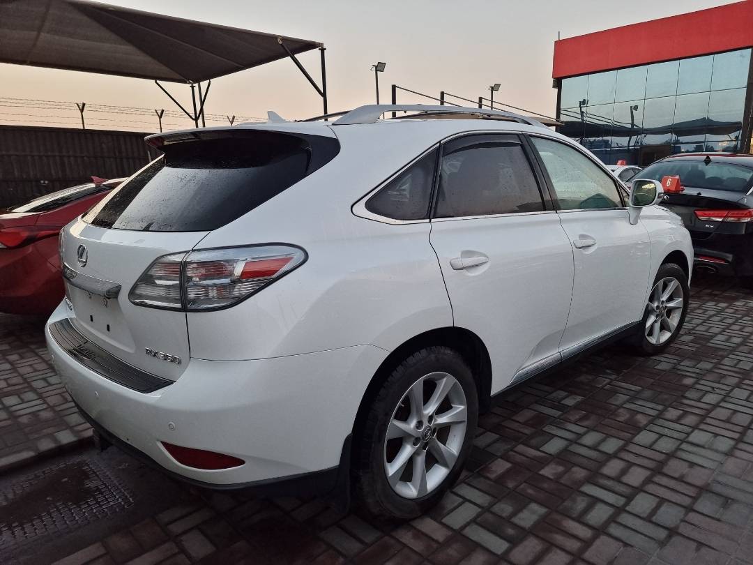 2010 LEXUS RX 350 — 150917 KM — Lot 214587 — Ind. 12 - Marhaba Auctions Used Cars - Image 5