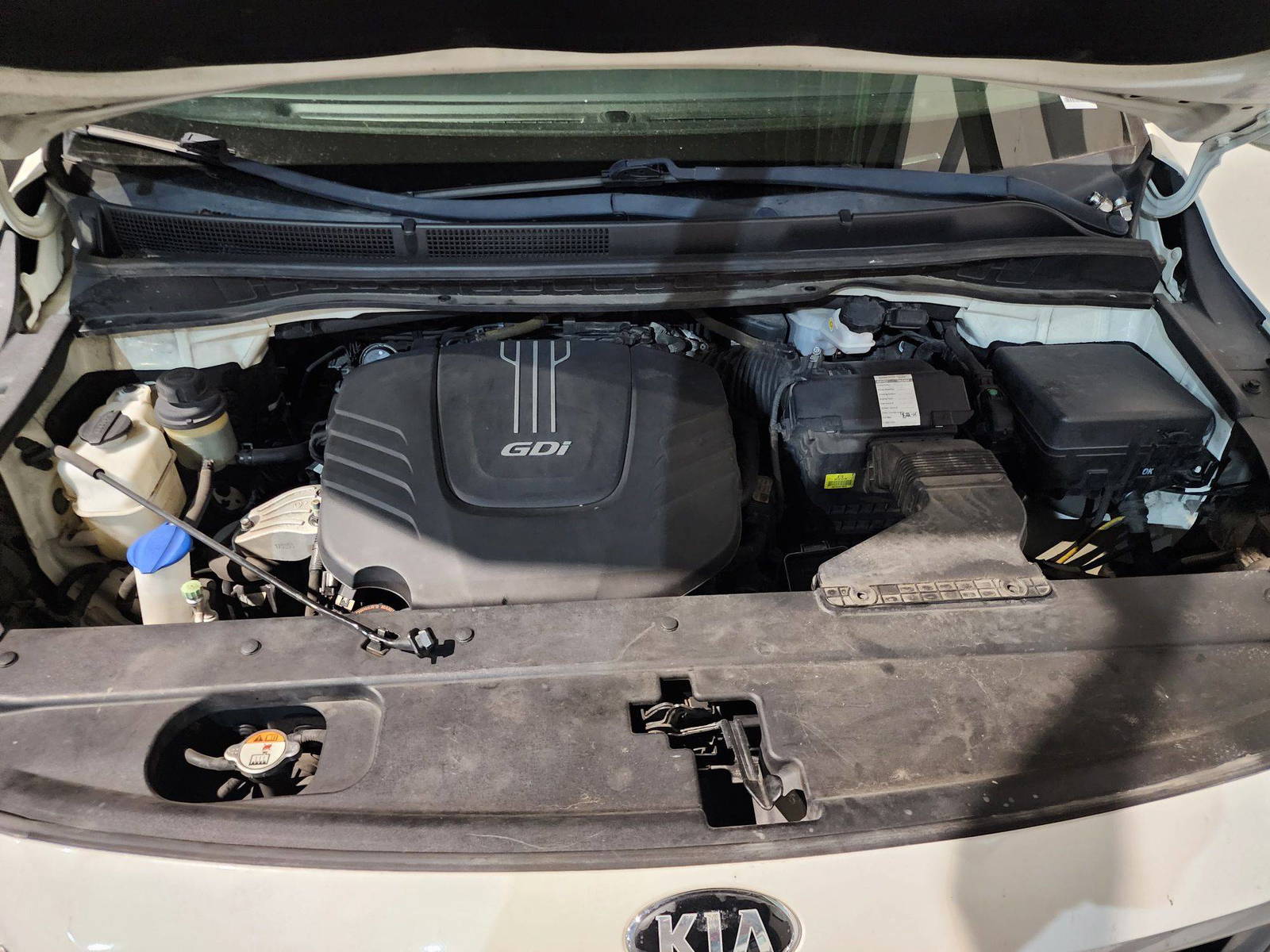 2017 KIA SEDONA — 134414 Miles — Lot 25943 — Al Quoz - Marhaba Auctions Used Cars - Image 10