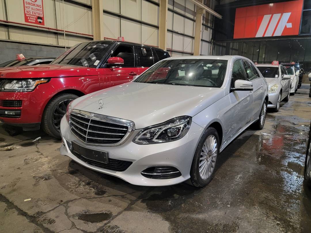 2014 MERCEDES BENZ E-300 — 118116 KM — Lot B4EA807443 — Main - Marhaba Auctions Used Cars - Image 3