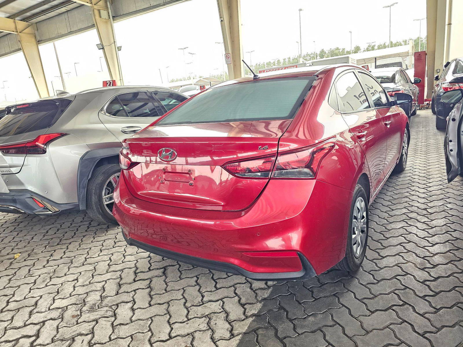 2020 HYUNDAI ACCENT — 147507 KM — Lot 192361 — Souq - Marhaba Auctions Used Cars - Image 3