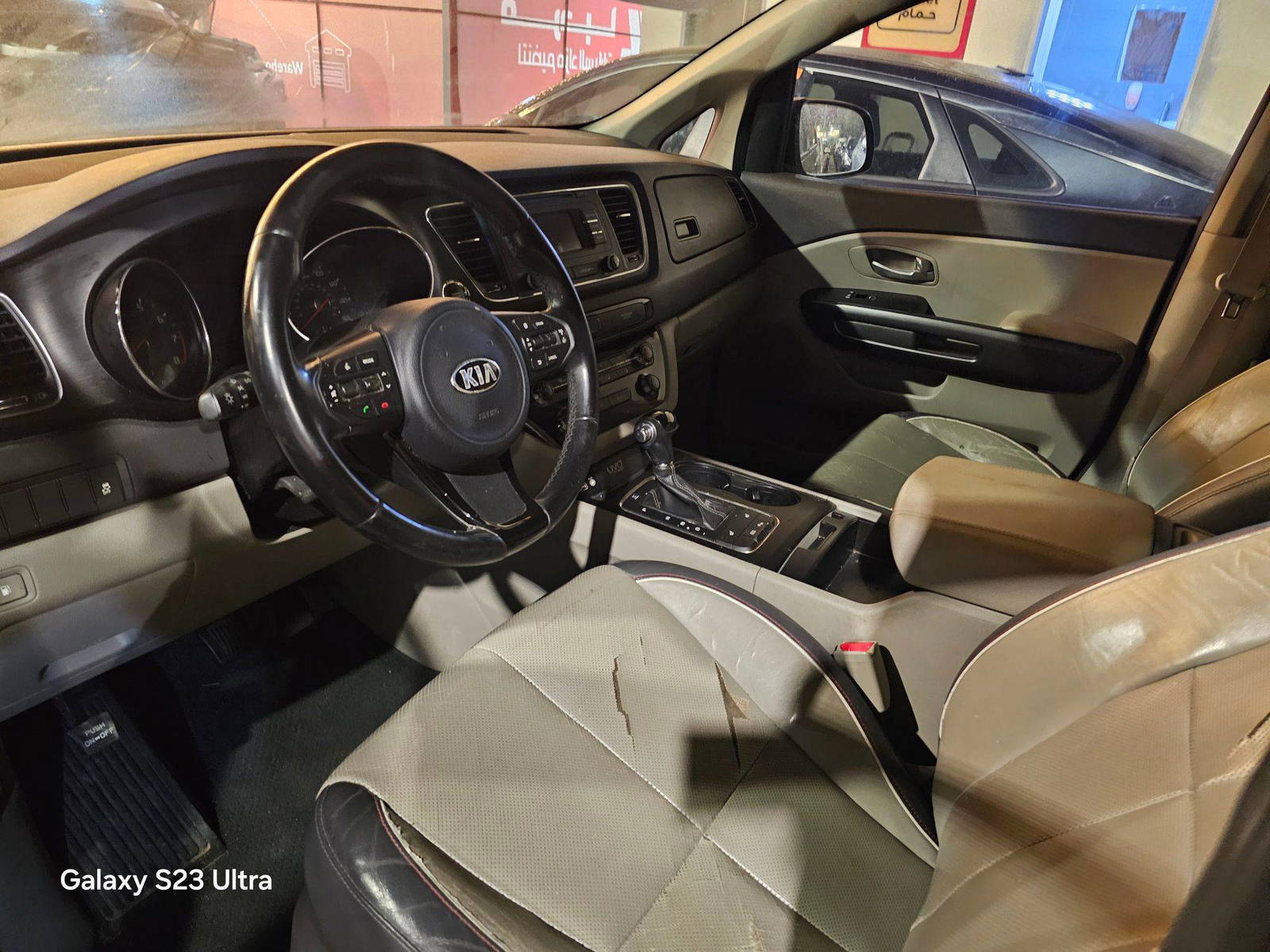 2017 KIA SEDONA — 166929 Miles — Lot 81711045 — Main - Marhaba Auctions Used Cars - Image 8