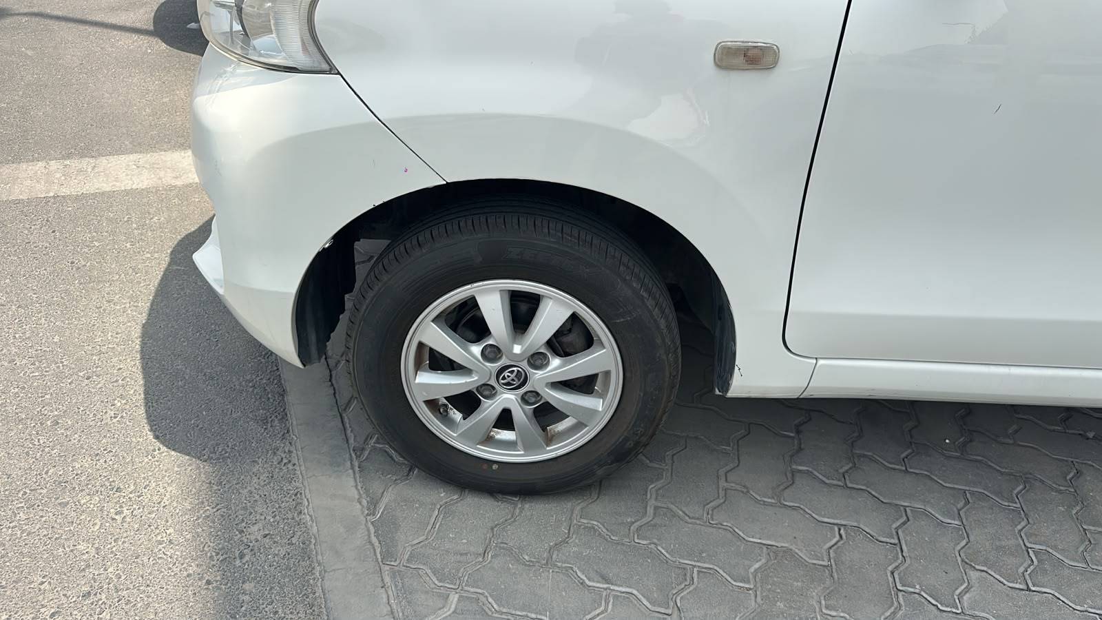 2017 TOYOTA AVANZA — sold — 170622 KM — Lot 2F7HK004342 — Souq - Marhaba Auctions Used Cars - Image 11