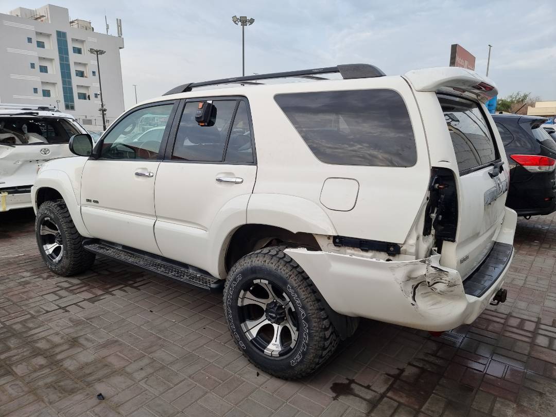 2007 TOYOTA 4RUNNER SR5 — 263357 Miles — Lot 0119310 — Ind. 12 - Marhaba Auctions Used Cars - Image 4