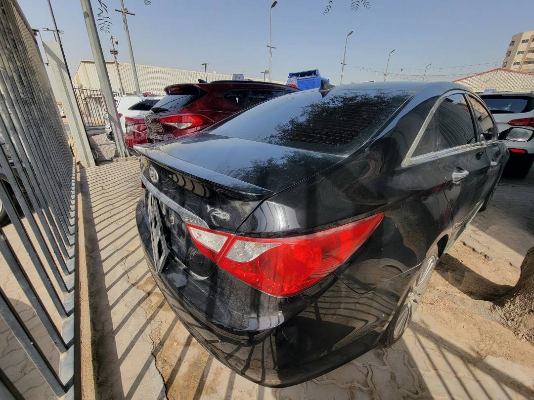 2010 HYUNDAI SONATA — 184532 KM — Lot AA067583 — Main - Marhaba Auctions Used Cars - Image 4