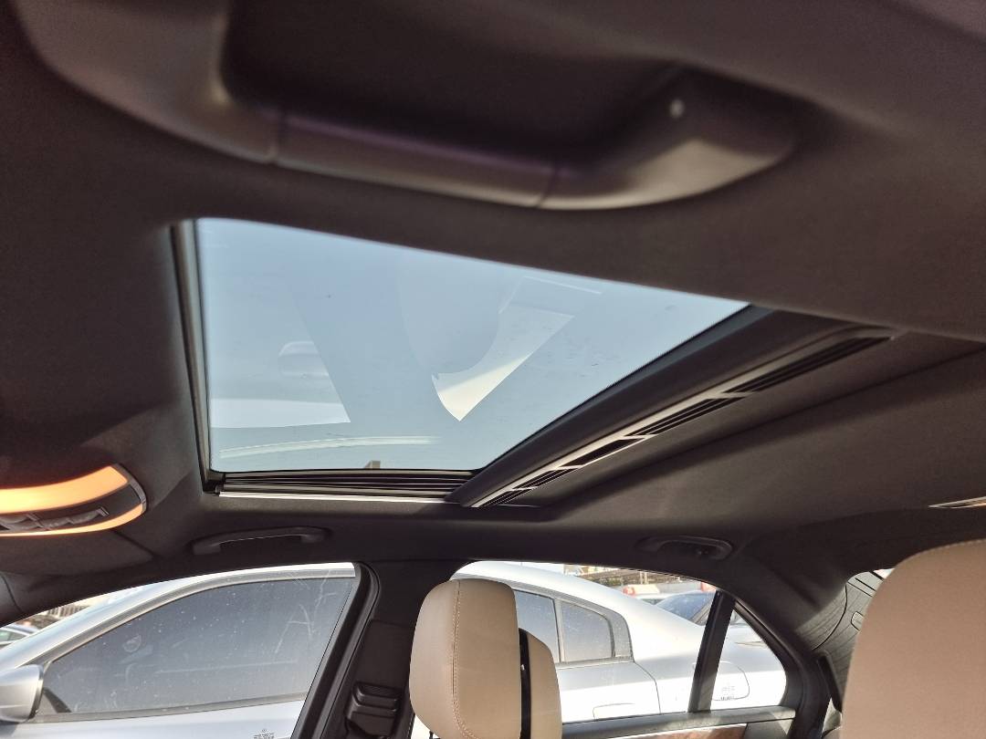 2012 MERCEDES BENZ E 350 — 147223 Miles — Lot 215487 — Ind. 12 - Marhaba Auctions Used Cars - Image 8