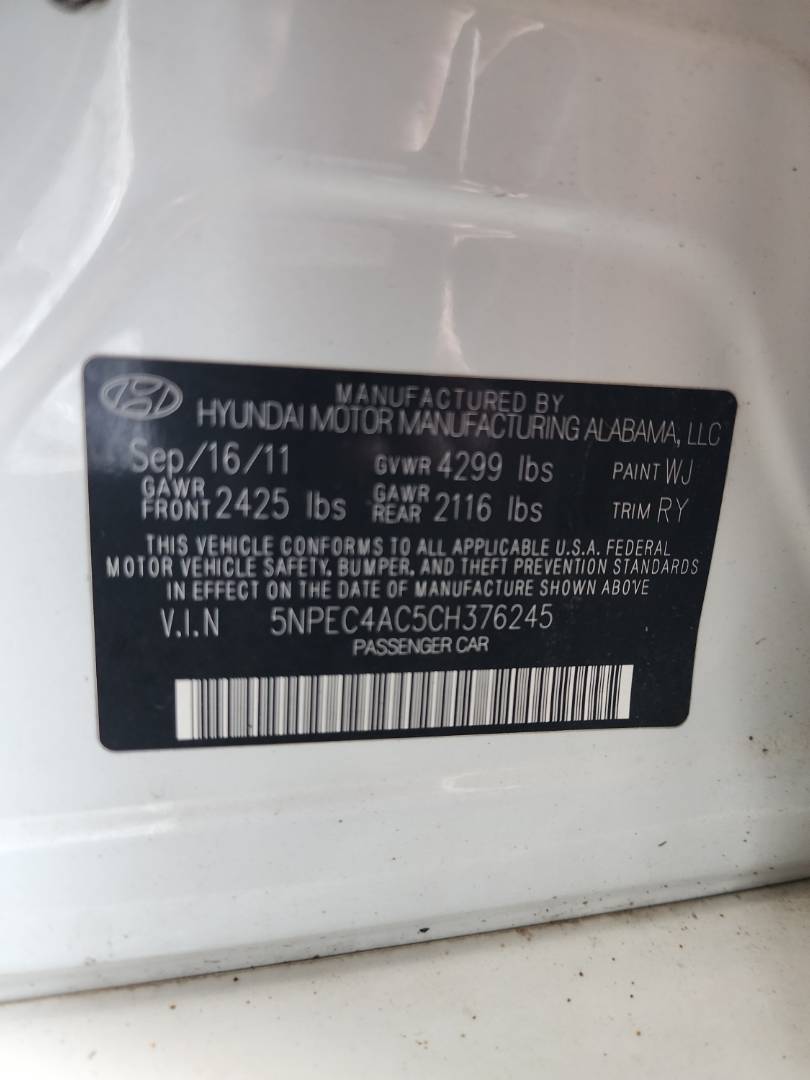 2012 HYUNDAI SONATA — 198790 Miles — Lot 47692054 — Souq - Marhaba Auctions Used Cars - Image 12