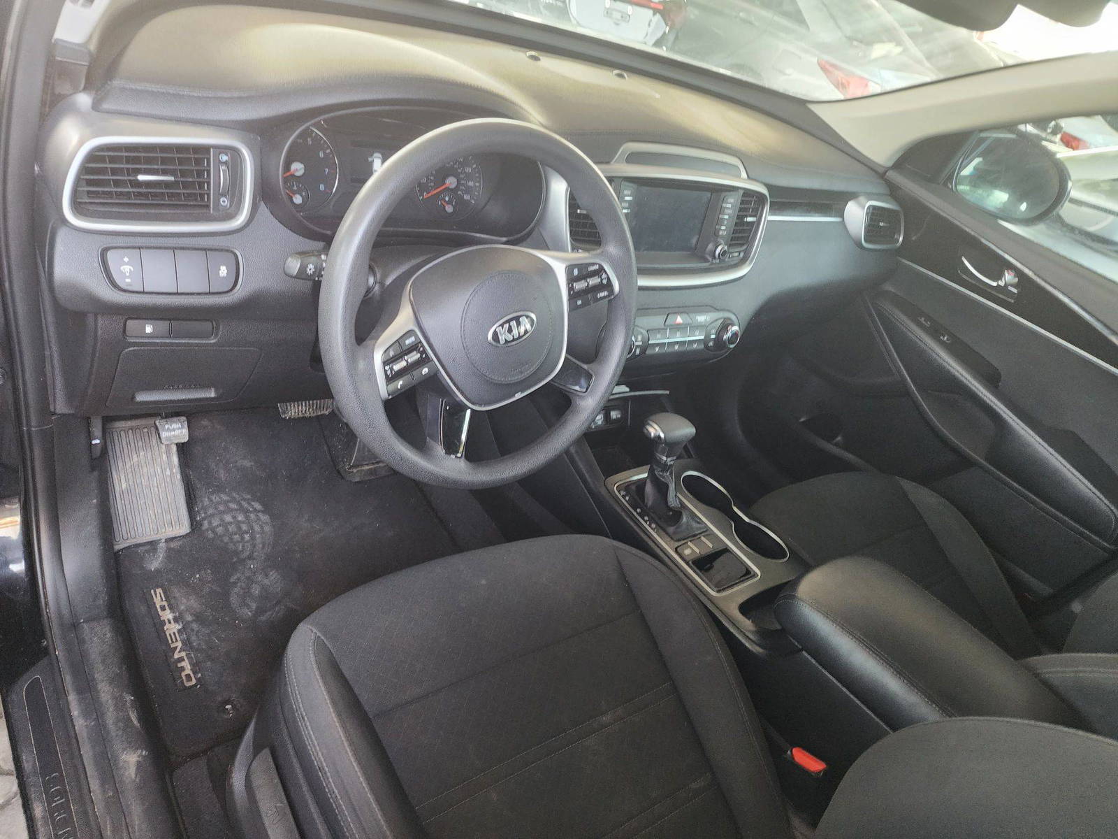 2019 KIA SORENTO — 78337 Miles — Lot 65121025140 - Marhaba Auctions Used Cars - Image 4