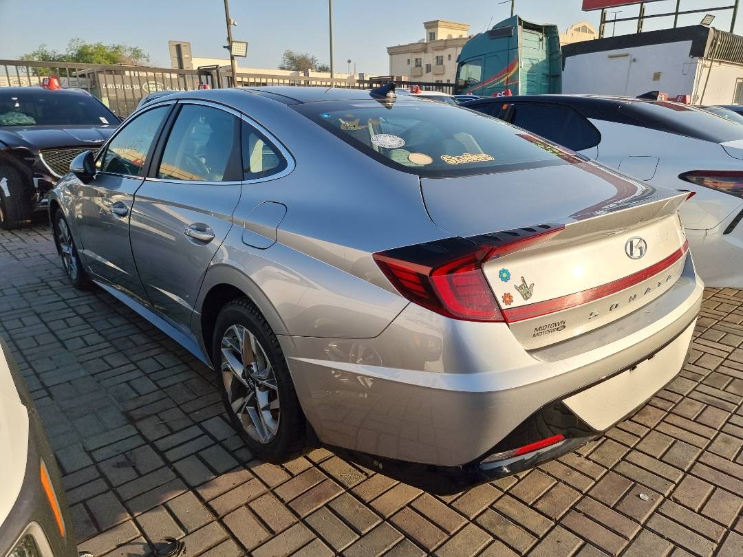 2021 HYUNDAI SONATA — 77267 Miles — Lot 125478 — Souq - Marhaba Auctions Used Cars - Image 5