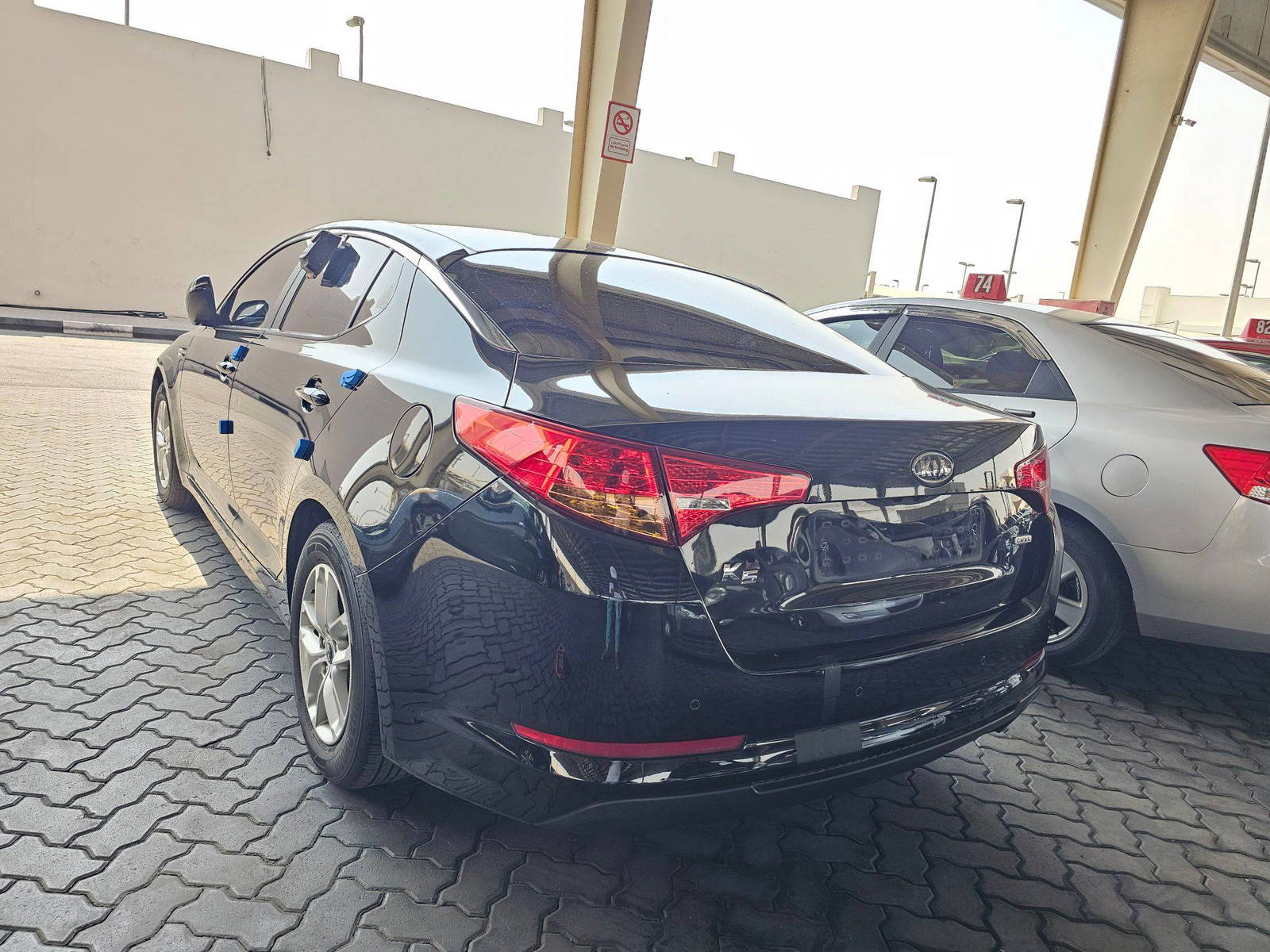 2013 KIA K5 — 166630 KM — Lot 282457 — Souq - Marhaba Auctions Used Cars - Image 3