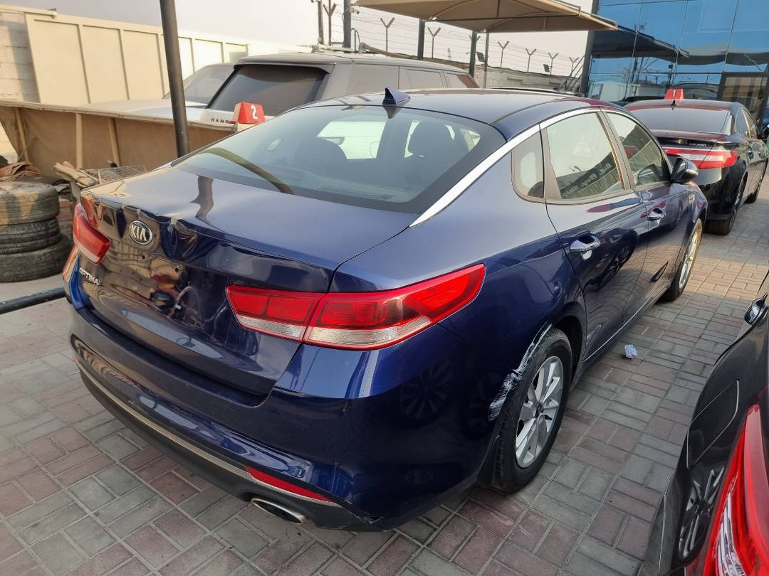 2017 KIA OPTIMA — 152441 KM — Lot 130439 — Main - Marhaba Auctions Used Cars - Image 5