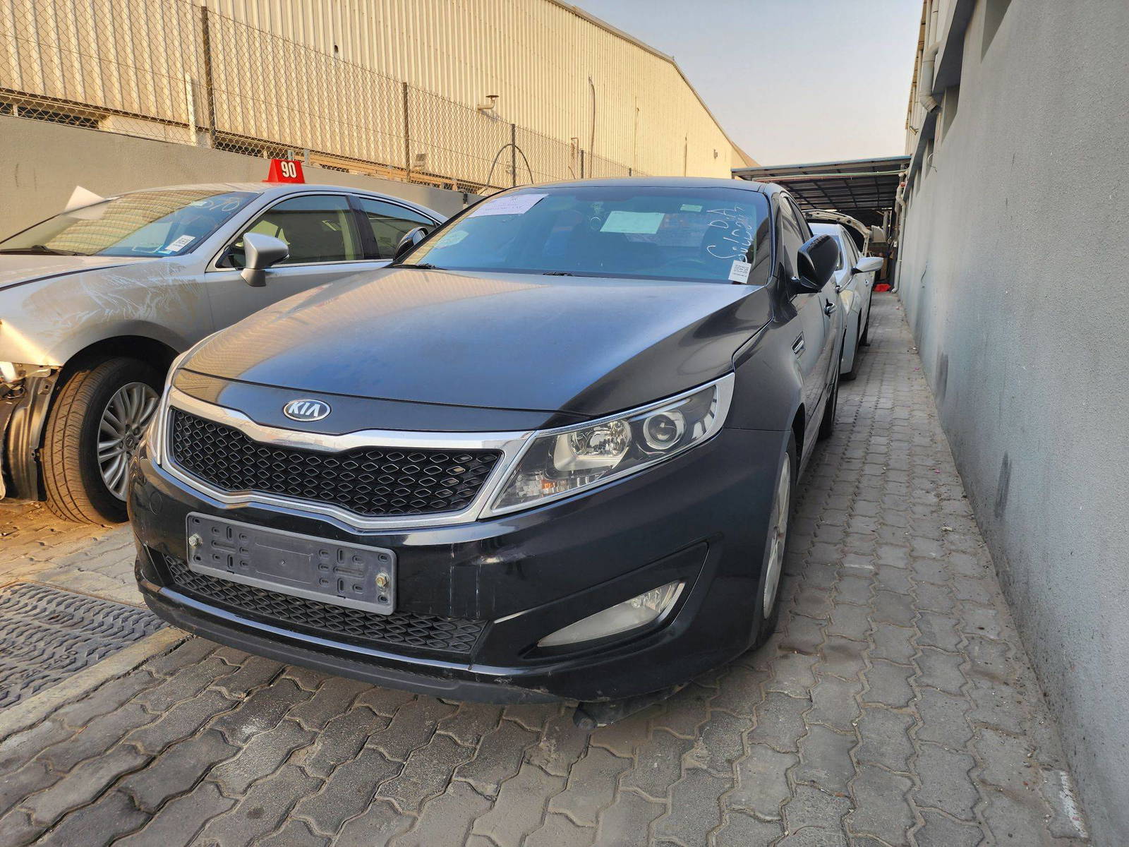 2013 KIA K5 — 97504 KM — Lot 420834 — Al Quoz - Marhaba Auctions Used Cars - Image 4