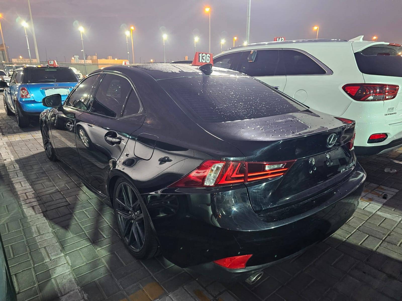 2014 LEXUS IS-350 — 131076 KM — Lot 4E5002407 - Marhaba Auctions Used Cars - Image 7
