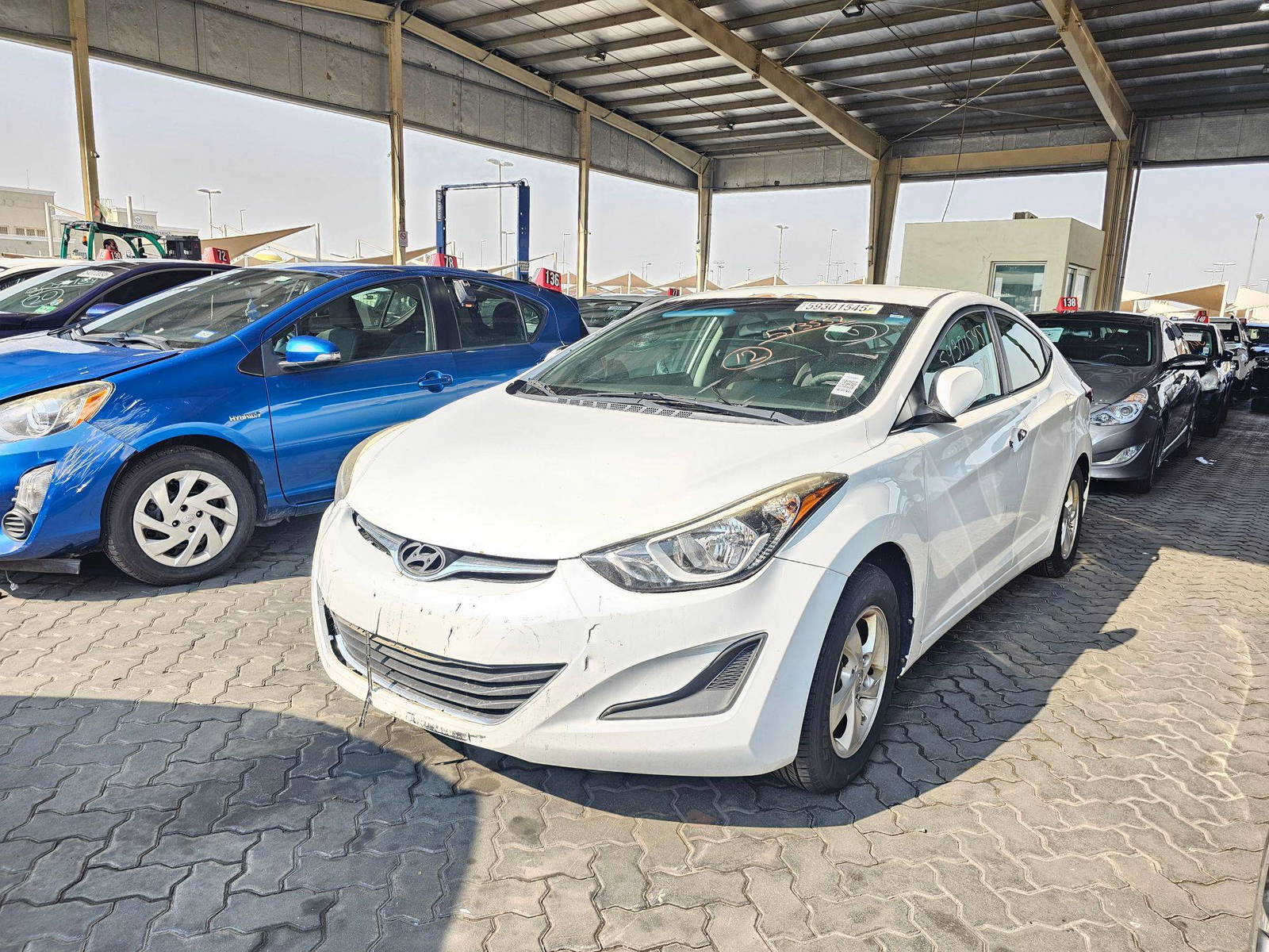 2015 HYUNDAI ELANTRA — 166560 Miles — Lot E9FH573552 — Souq - Marhaba Auctions Used Cars - Image 5