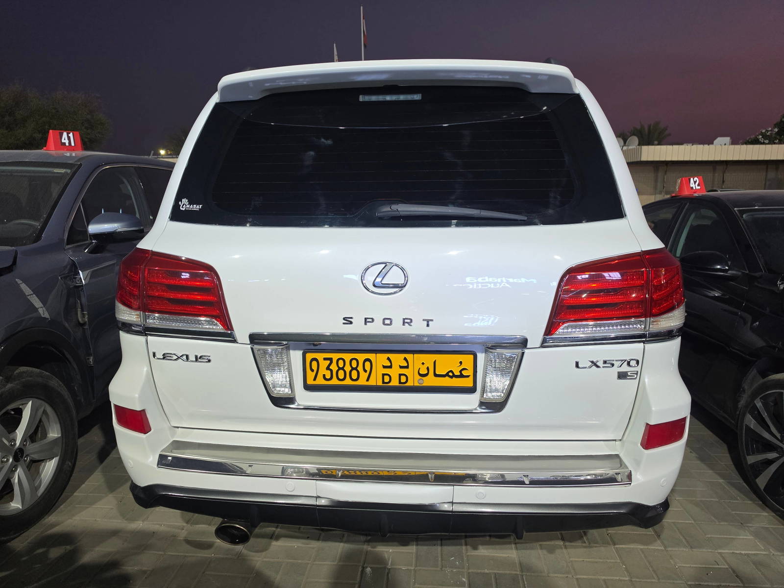 2015 LEXUS LX 570 — 329142 KM — Lot 163562 - Marhaba Auctions Used Cars - Image 17