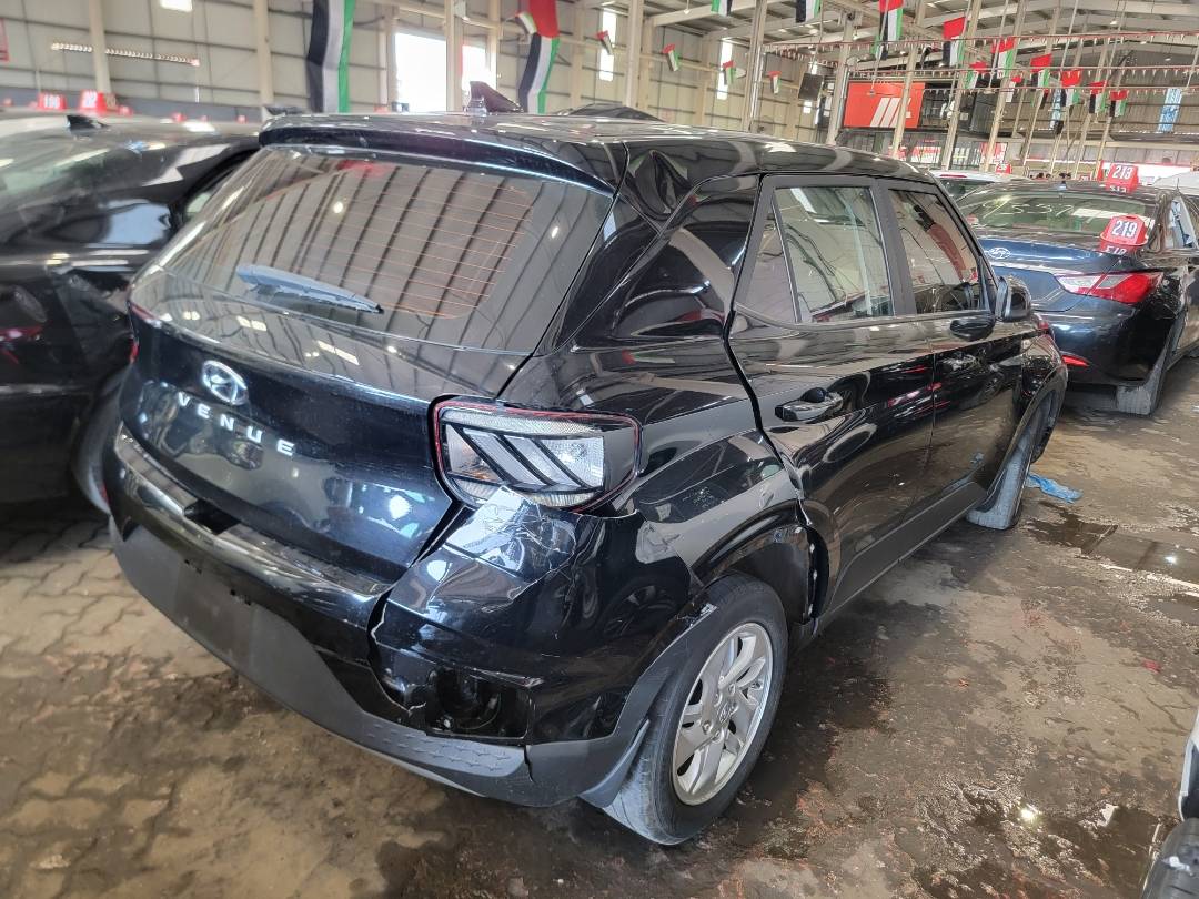 2021 HYUNDAI VENUE SEL — 88218 Miles — Lot 37422750 - Marhaba Auctions Used Cars - Image 4
