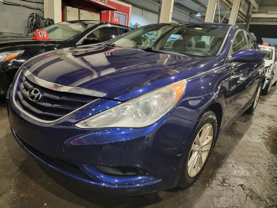 2011 HYUNDAI SONATA — 186521 Miles — Lot H308121 - Marhaba Auctions Used Cars - Image 6