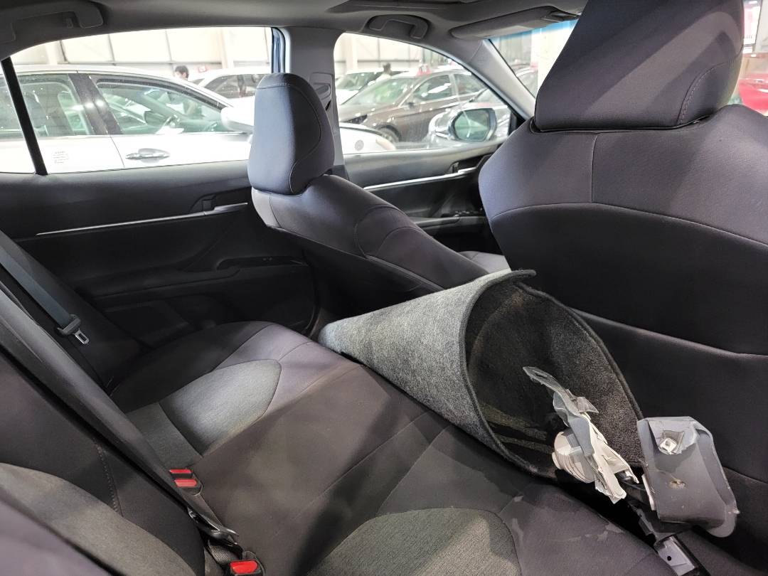 2018 TOYOTA CAMRY — 165509 Miles — Lot 64718573 - Marhaba Auctions Used Cars - Image 5