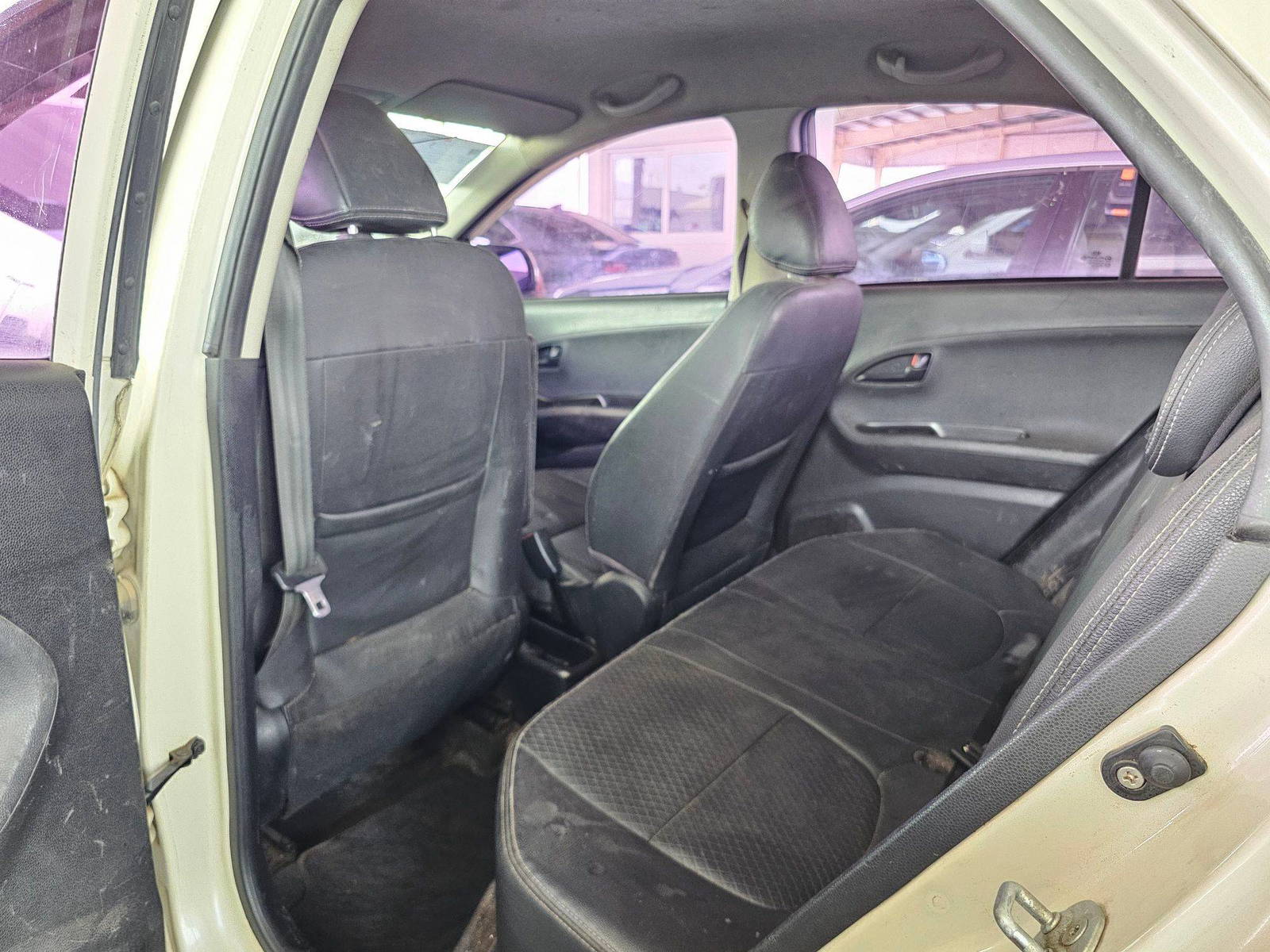 2012 KIA MORNING — 177240 KM — Lot 070955 — Ind. 12 - Marhaba Auctions Used Cars - Image 6