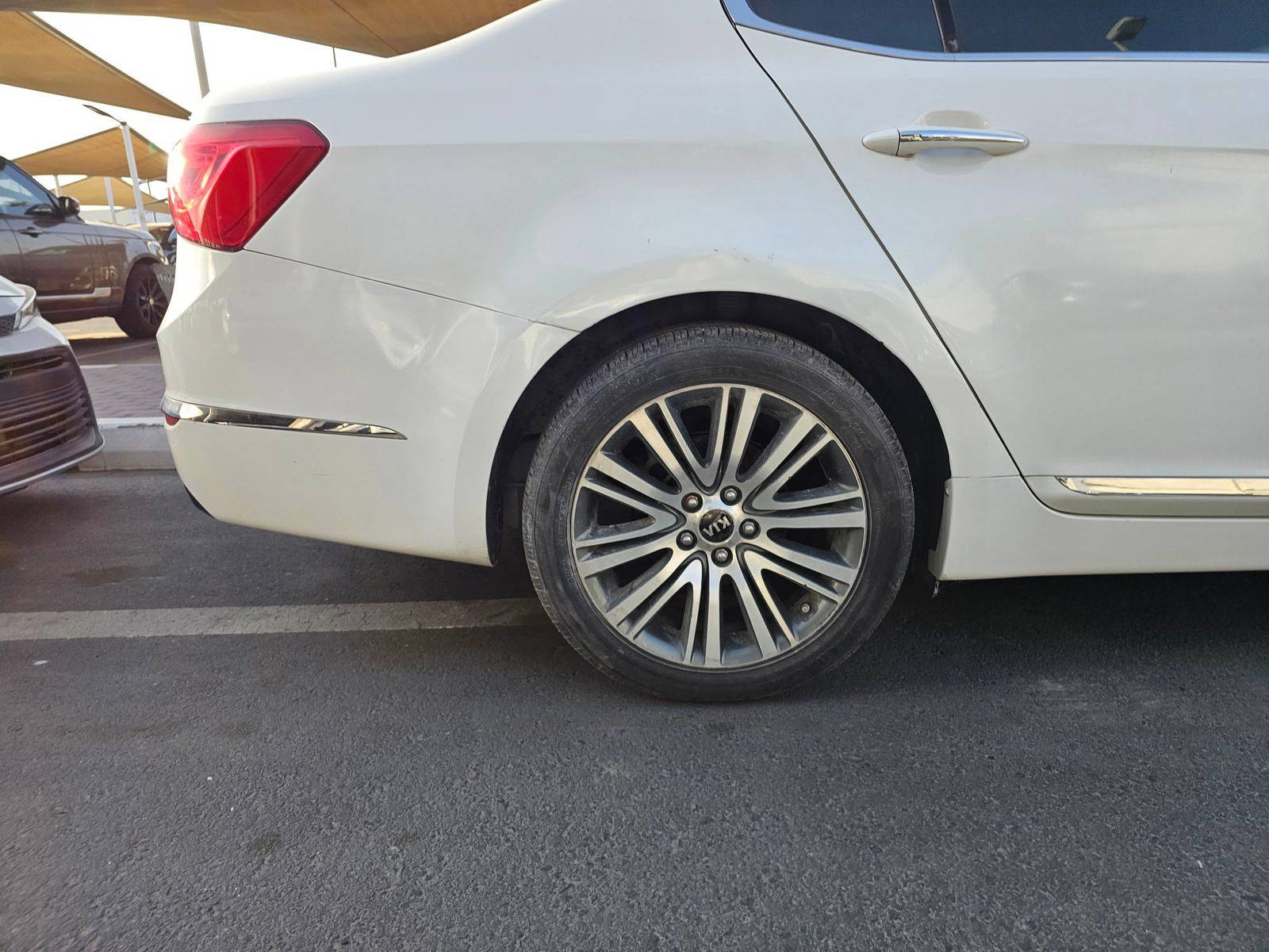 2015 KIA CADENZA — 108854 Miles — Lot D71F5173466 — Souq - Marhaba Auctions Used Cars - Image 12