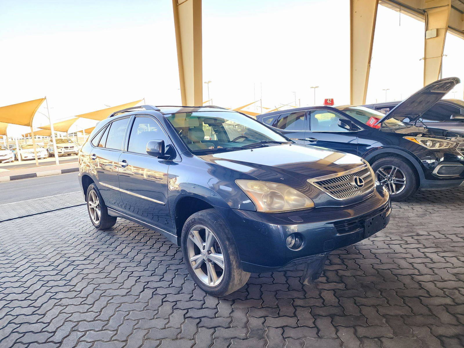 2008 LEXUS RX 400H — 212832 Miles — Lot 197595 — Souq - Marhaba Auctions Used Cars - Image 4