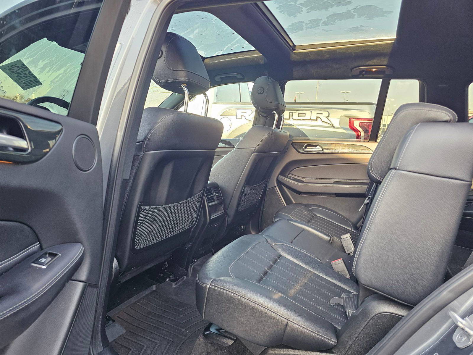 MERCEDES BENZ GLS 450 2018 - Marhaba Auction Used Cars - Image 6