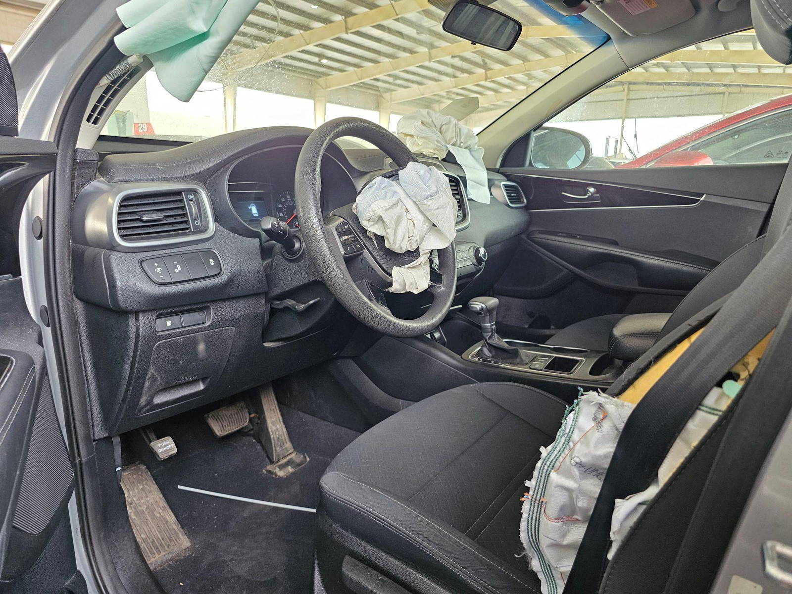 2019 KIA SORENTO — 55448 Miles — Lot 47882225 — Ind. 12 - Marhaba Auctions Used Cars - Image 7